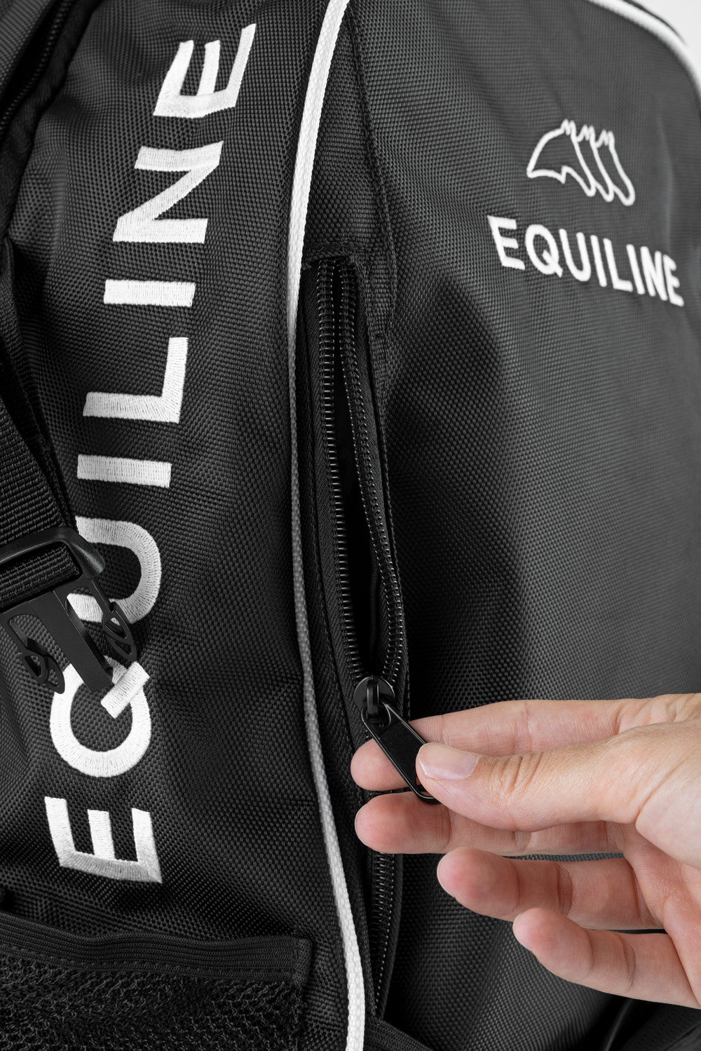 Equiline grooms backpack Nathan