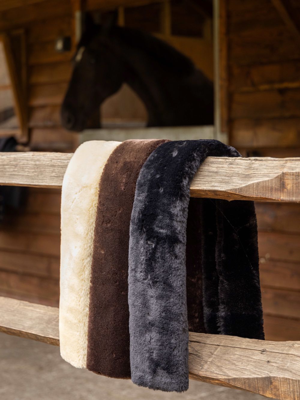 LeMieux martingaalbeschermer wol